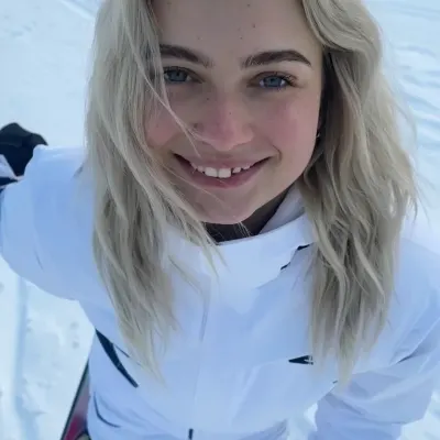 Катя, 22