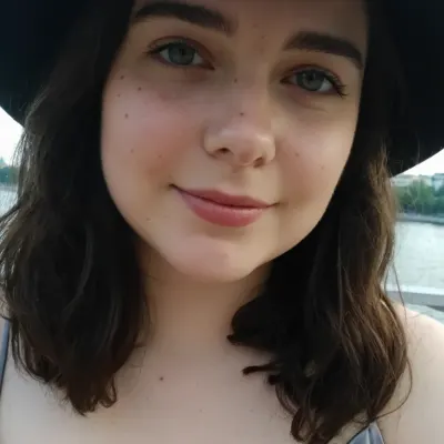 Мака, 23